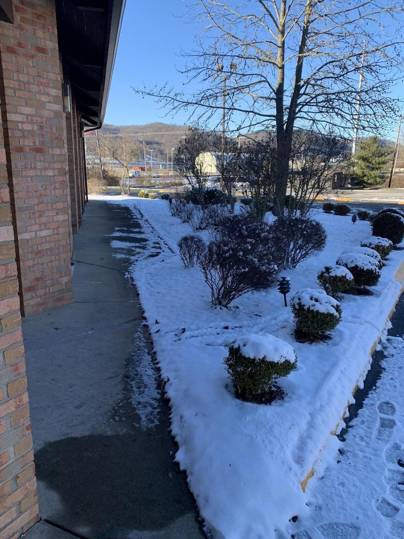 New Martinsville Inn image