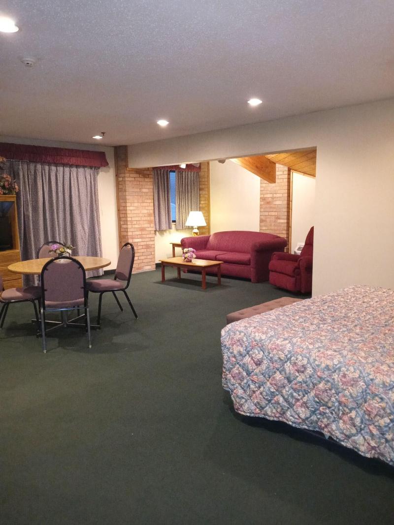 New Martinsville Inn image
