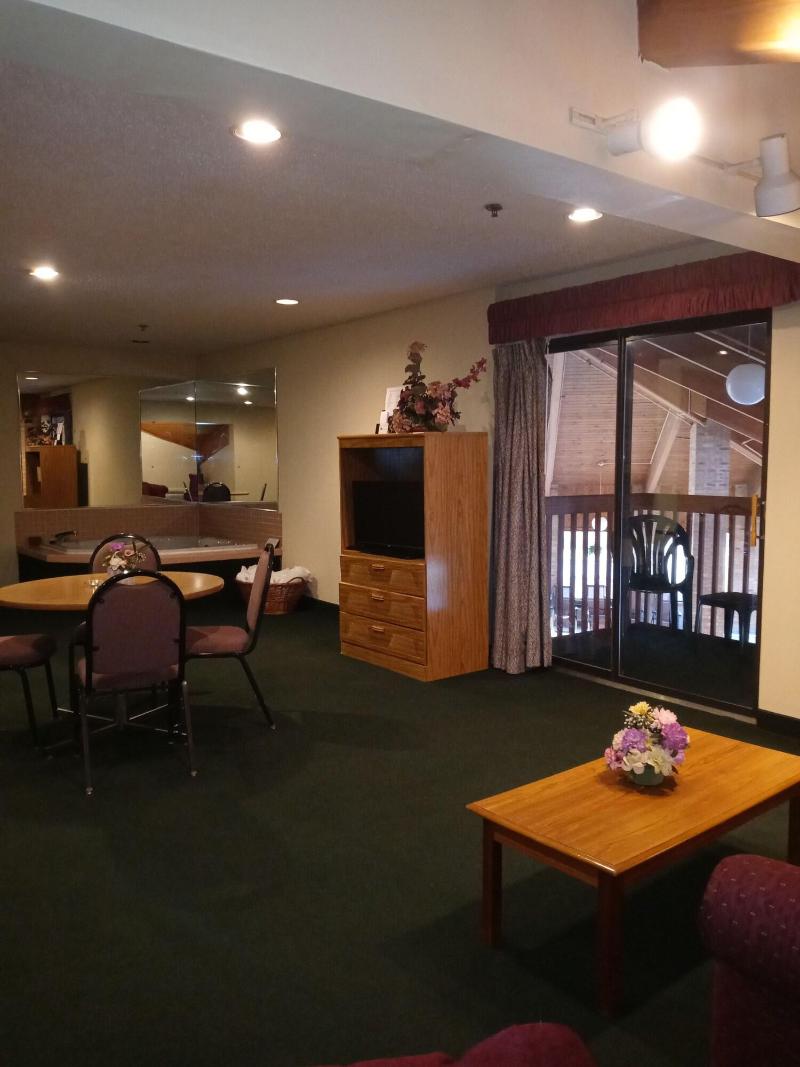 New Martinsville Inn image