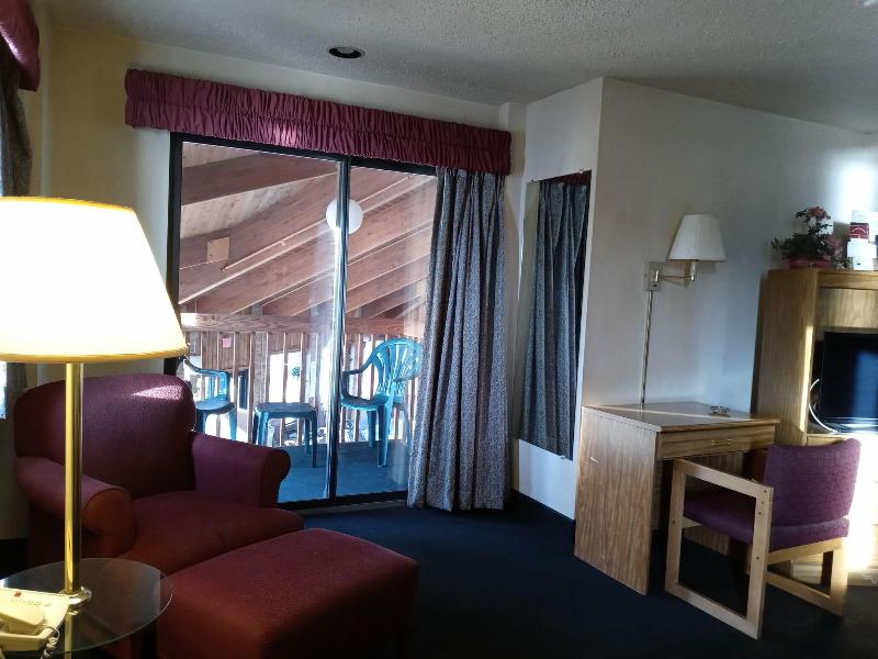 New Martinsville Inn image