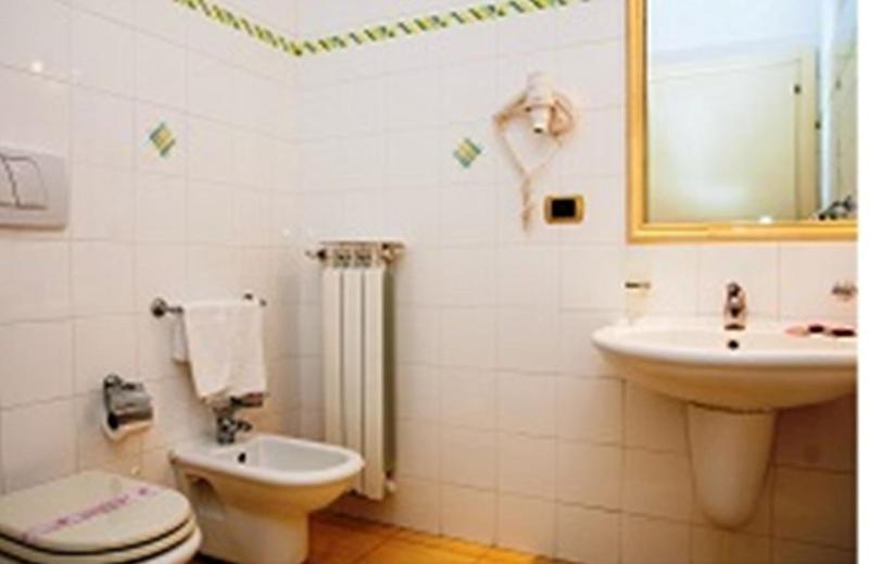 Megaron Hotel image