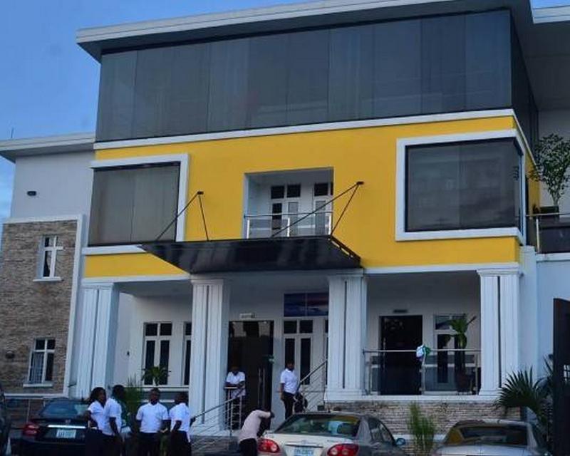 The Crib Lifestyle Hotel image