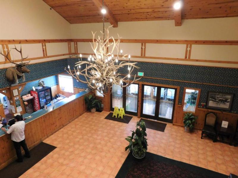 Summit Inn image
