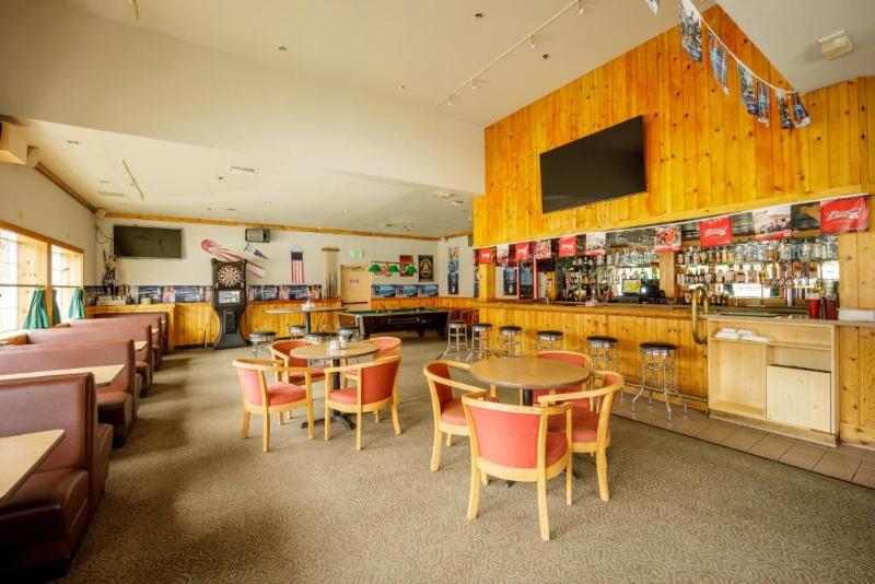 Summit Inn image 3
