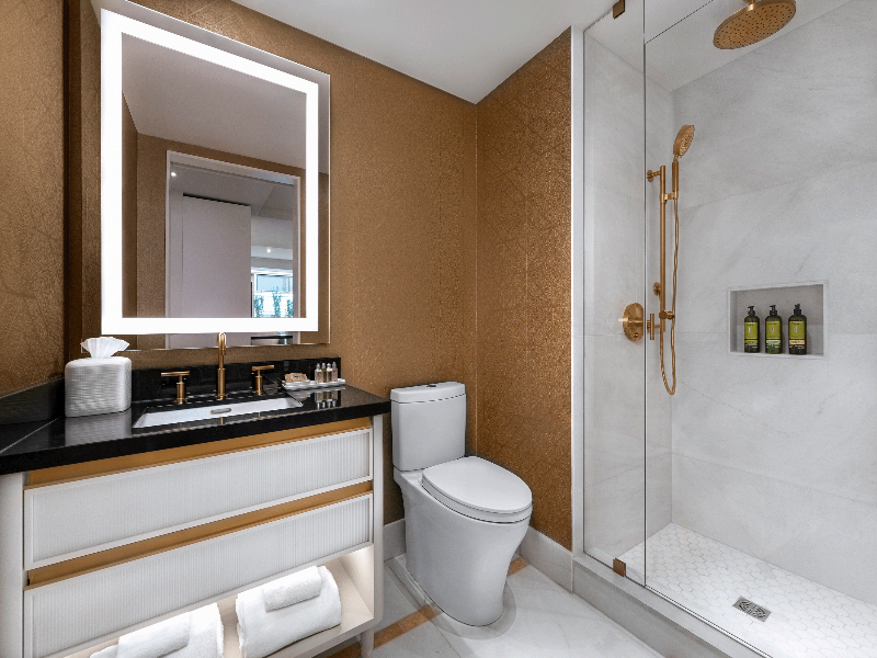 Azur Legacy Collection Hotel image