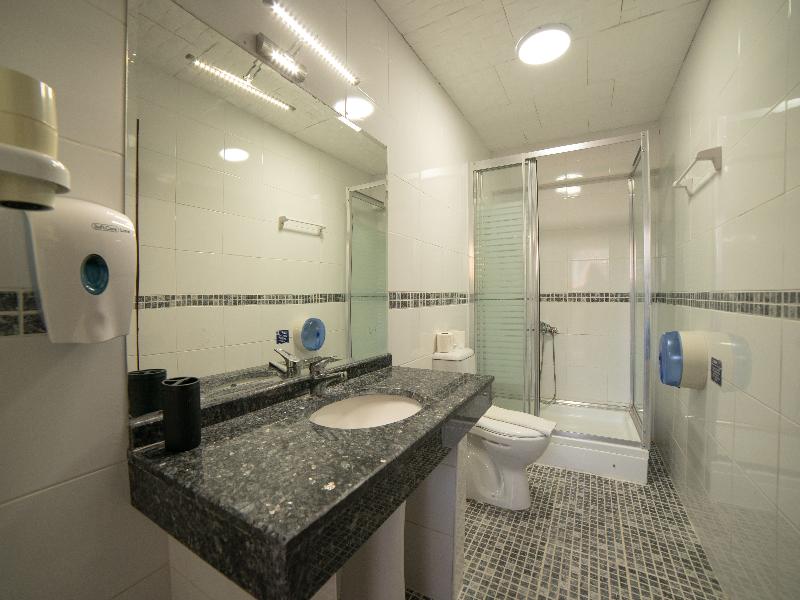 Oscar Seaside Hotel & Spa image