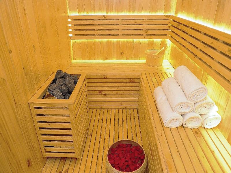 Golden Lotus Luxury Danang Hotel image
