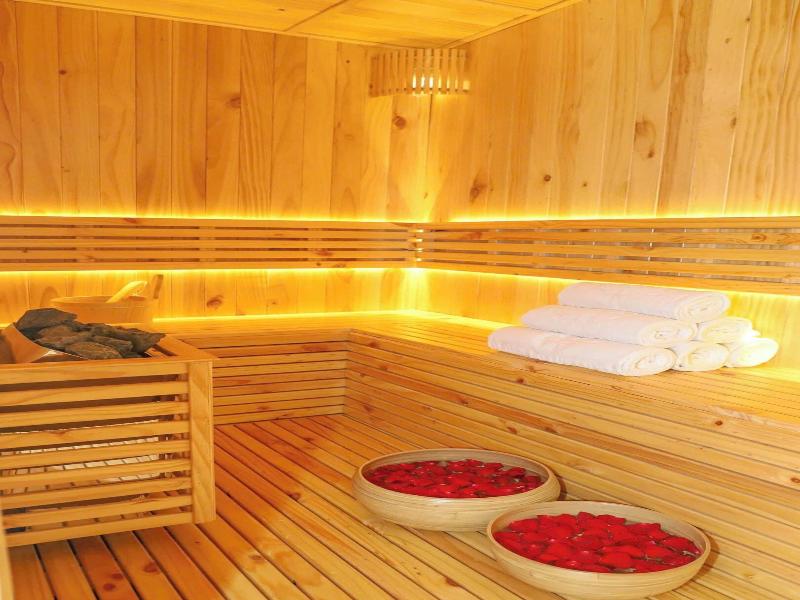 Golden Lotus Luxury Danang Hotel image