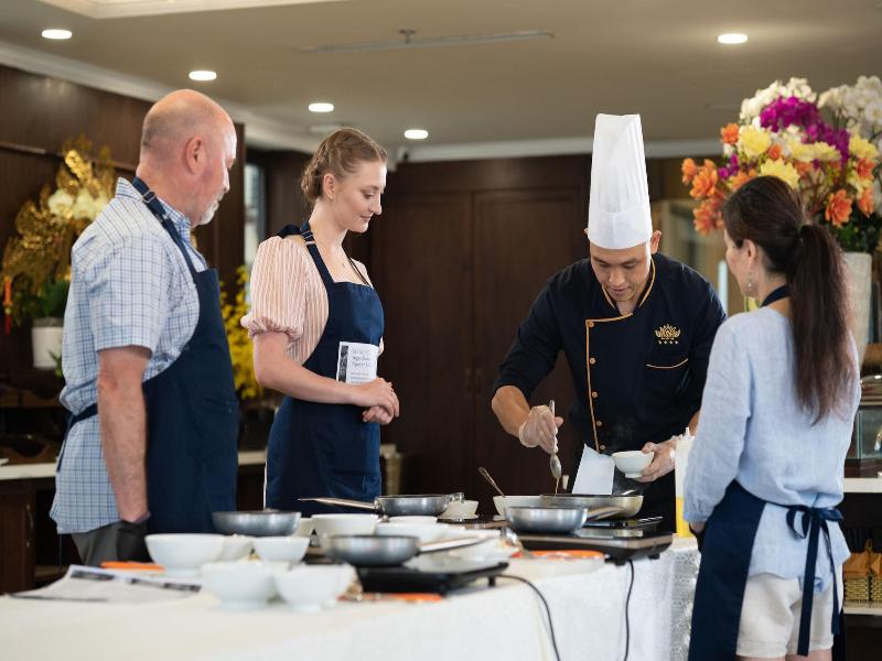 Golden Lotus Luxury Danang Hotel image