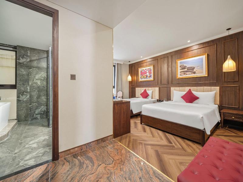 Golden Lotus Luxury Danang Hotel image