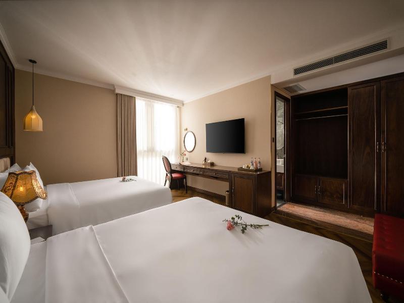 Golden Lotus Luxury Danang Hotel image