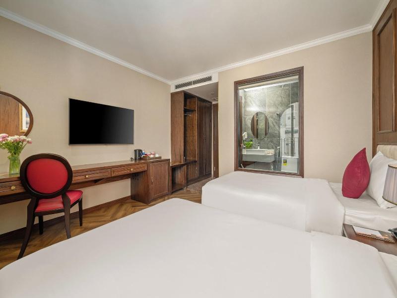 Golden Lotus Luxury Danang Hotel image
