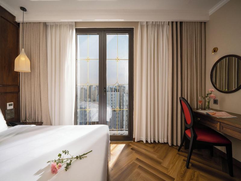 Golden Lotus Luxury Danang Hotel image