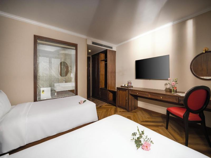 Golden Lotus Luxury Danang Hotel image