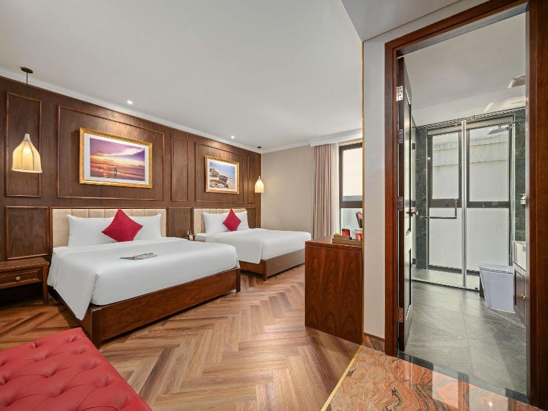 Golden Lotus Luxury Danang Hotel image