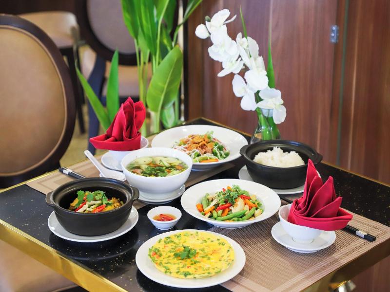 Golden Lotus Luxury Danang Hotel image