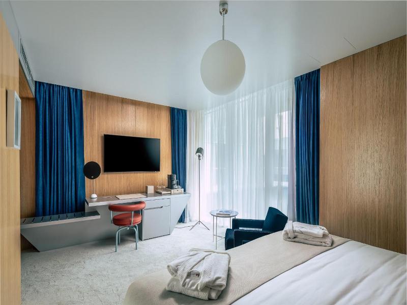 Met Boutique Hotel image