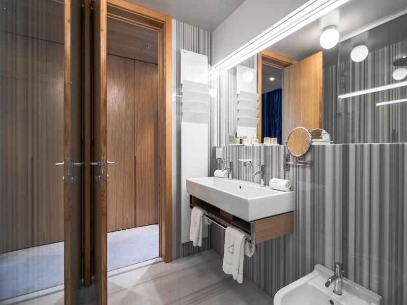 Met Boutique Hotel image
