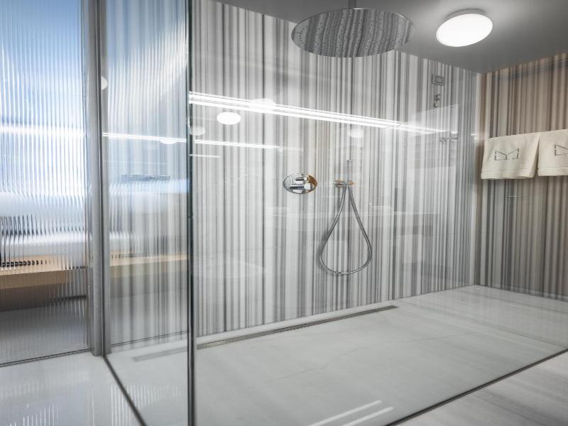 Met Boutique Hotel image