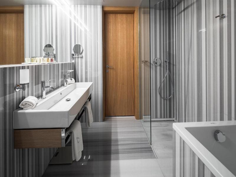 Met Boutique Hotel image