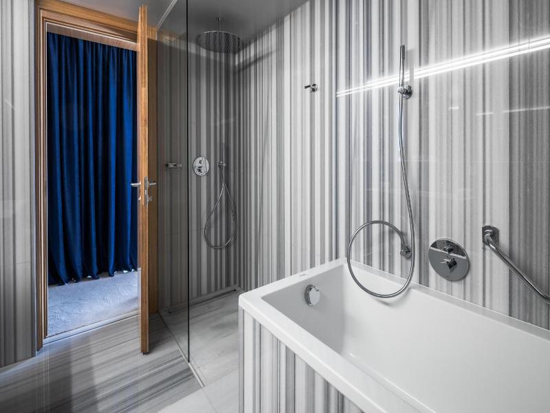Met Boutique Hotel image