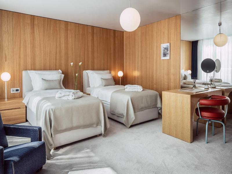 Met Boutique Hotel image