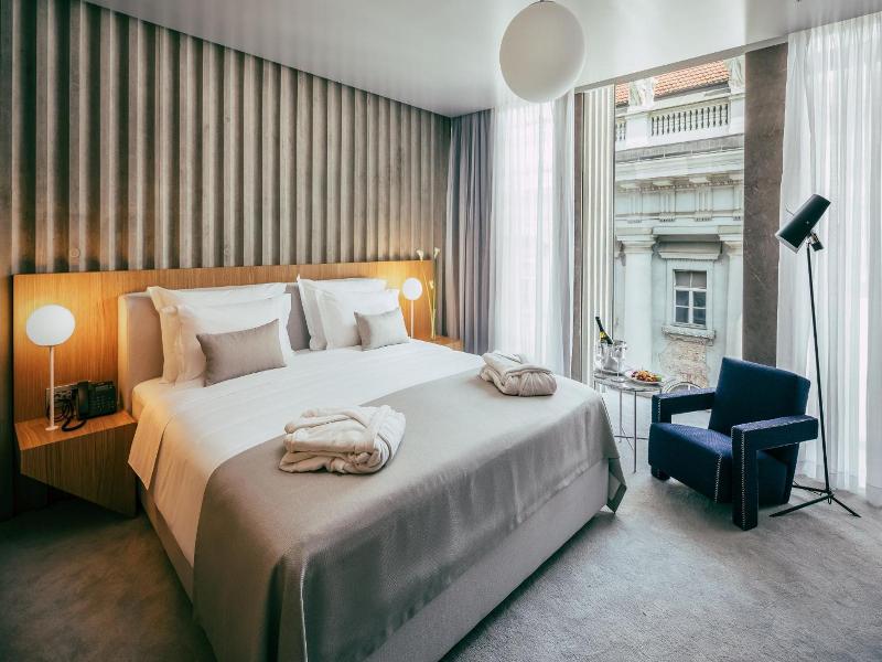Met Boutique Hotel image