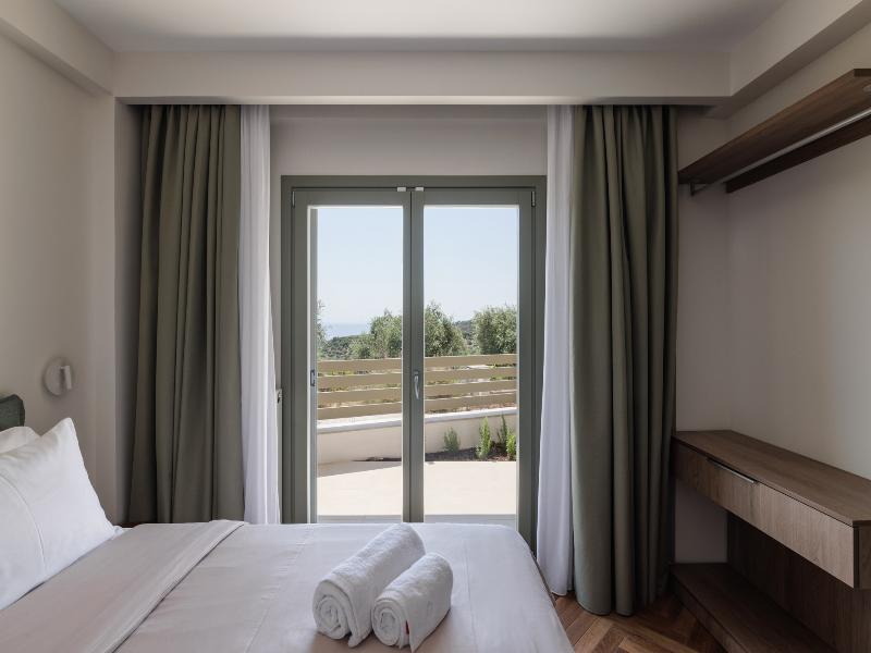 Helia All Seasons  Apartments image