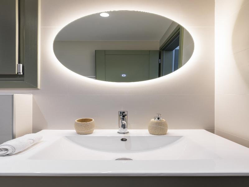 Helia All Seasons  Apartments image