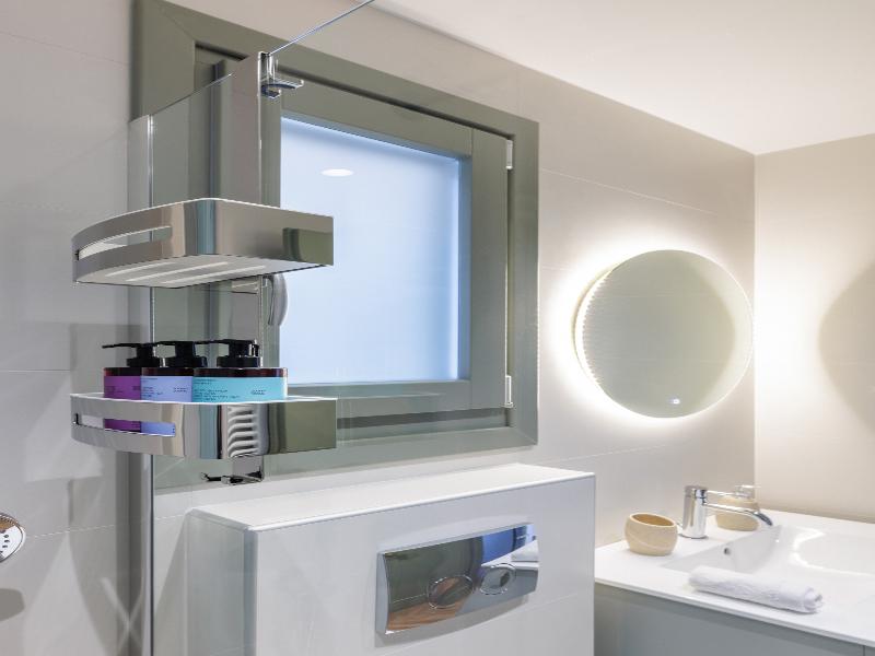 Helia All Seasons  Apartments image