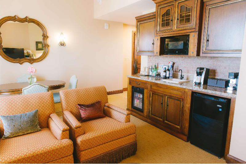 Hotel Viata image