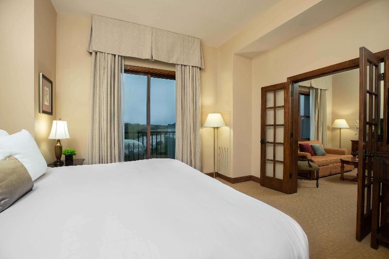 Hotel Viata image