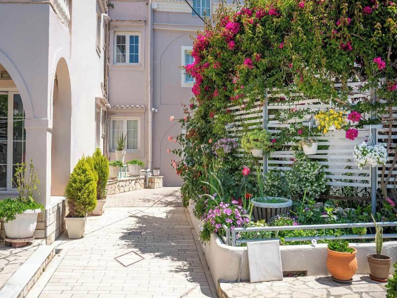 Korina Apart Hotel image