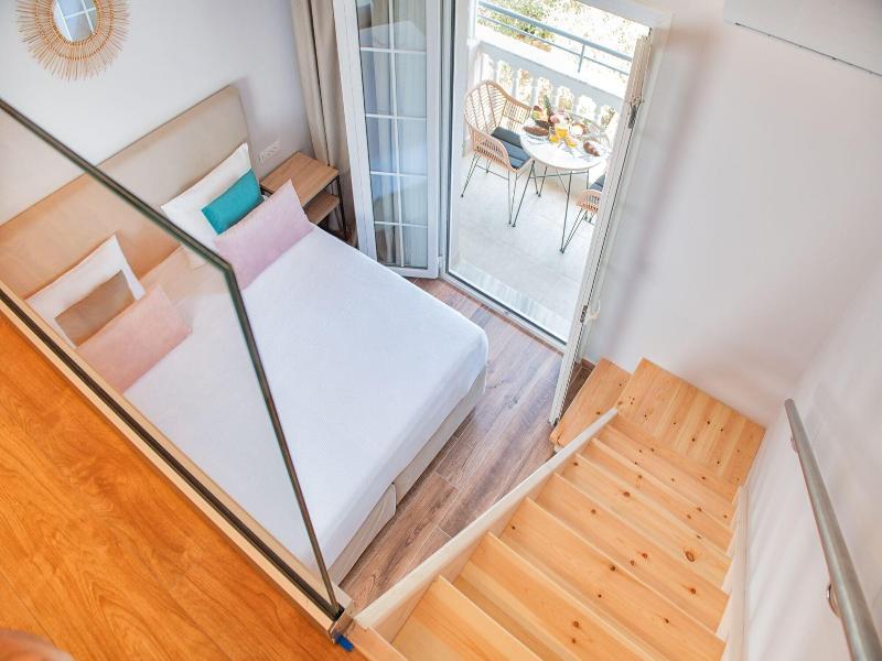 Korina Apart Hotel image