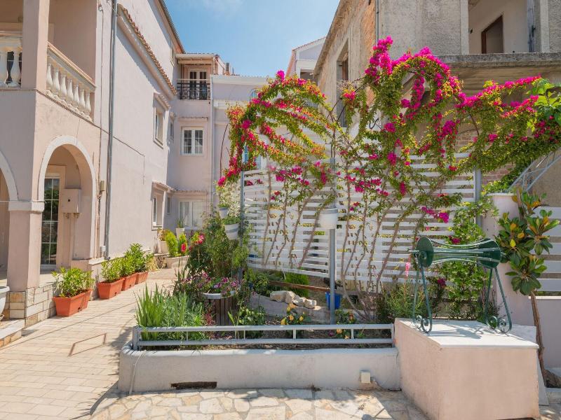 Korina Apart Hotel image