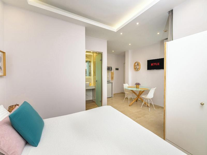 Korina Apart Hotel image