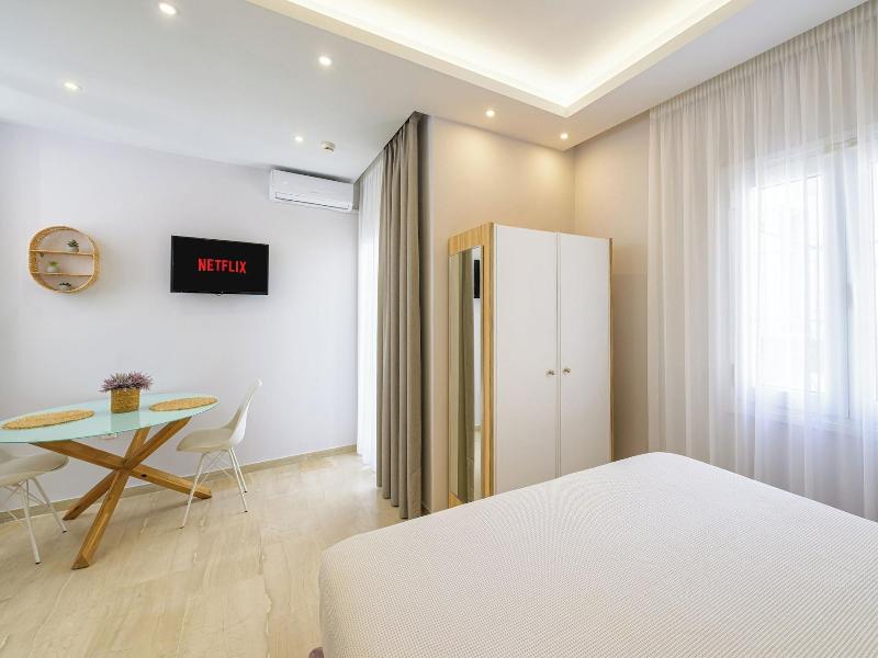 Korina Apart Hotel image