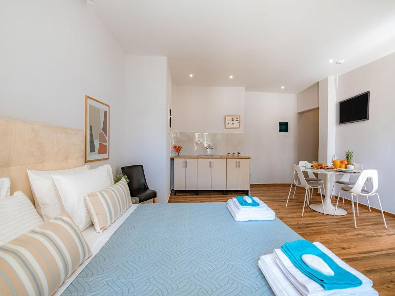 Korina Apart Hotel image
