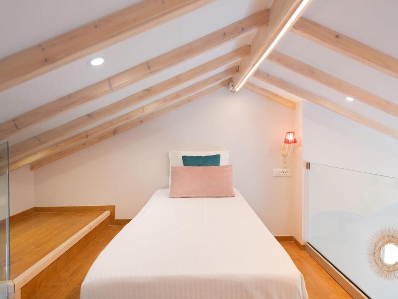 Korina Apart Hotel image