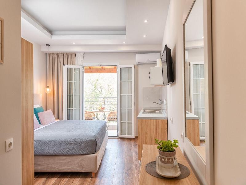 Korina Apart Hotel image