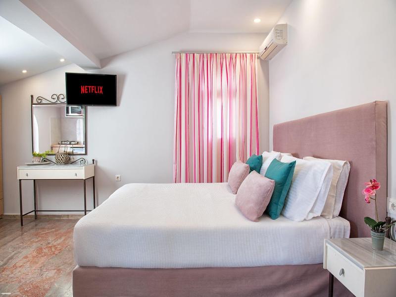 Korina Apart Hotel image