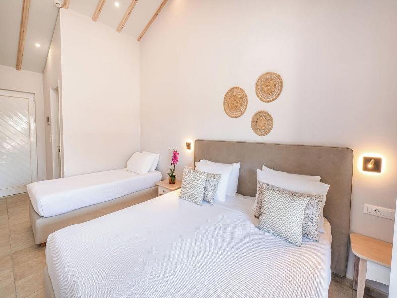 Korina Apart Hotel image