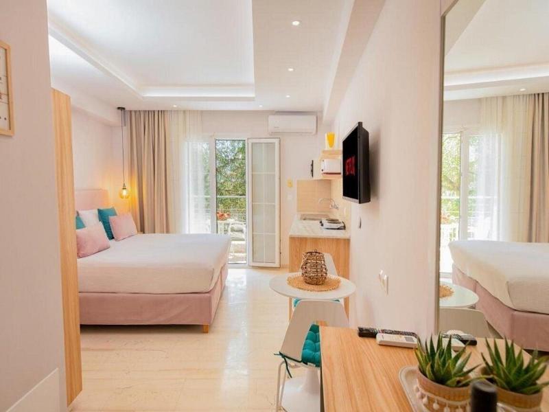 Korina Apart Hotel image