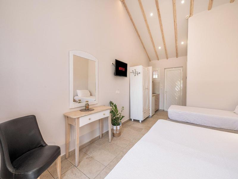 Korina Apart Hotel image