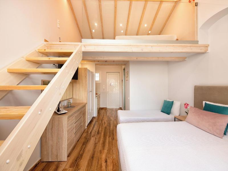 Korina Apart Hotel image