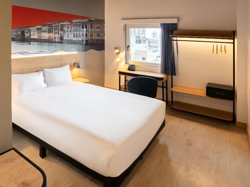 Ibis Styles Malecon Guayaquil image