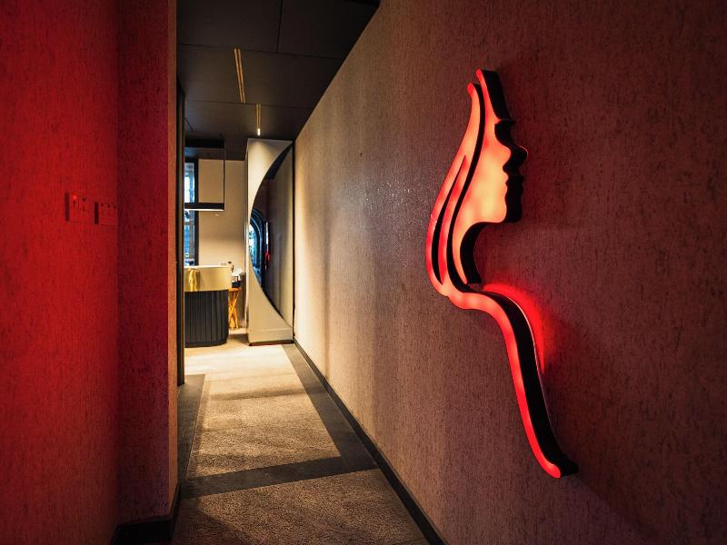 Avenue Hotel image