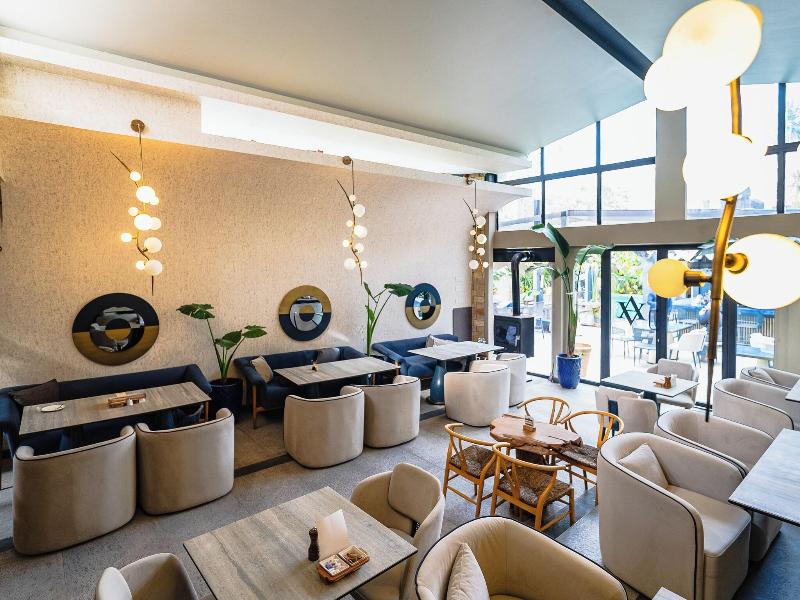 Avenue Hotel image