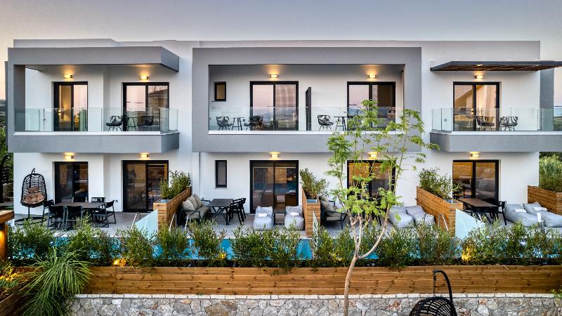 Sezian Boutique Homes & Villas image