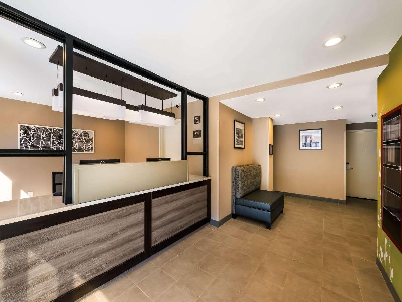 Sleep Inn Bronx - Soundview image